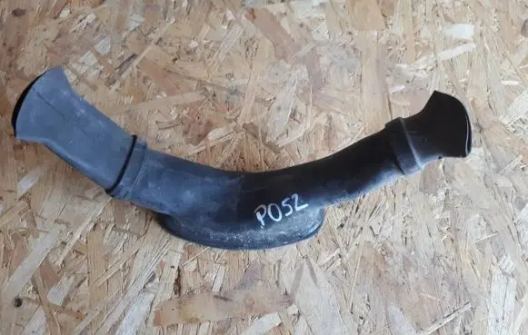 Mercedes-Benz E W124 Water drain line hose 1248320025