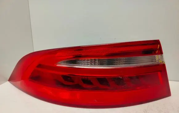 Jaguar XE Rear/tail lights 2015R