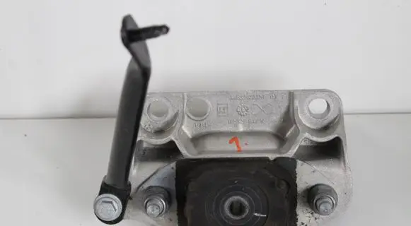 Smart ForTwo III C453 Engine mount vacuum valve 112127847R