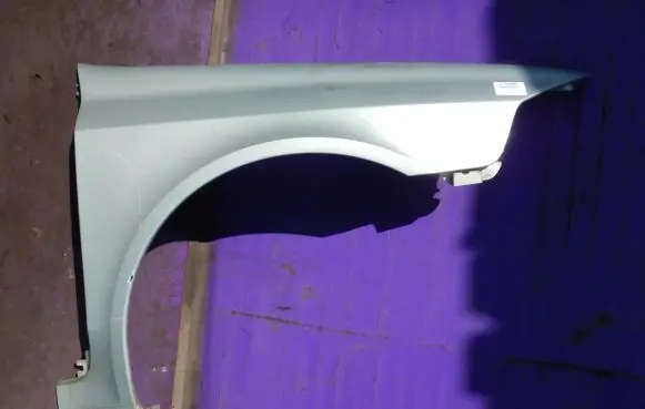 Renault Laguna II Fender