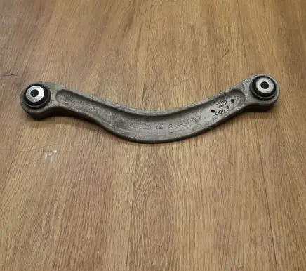 Rear control arm