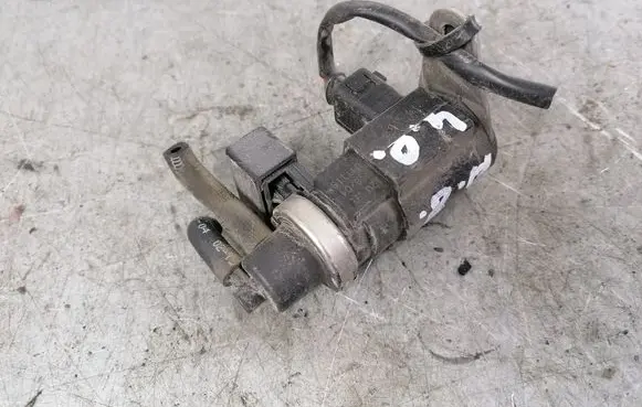 Audi A8 S8 D3 4E Turbo solenoid valve 057906630A