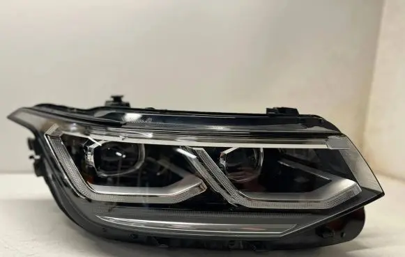 Volkswagen Tiguan Headlight/headlamp 5NB941082H 0301119234AB