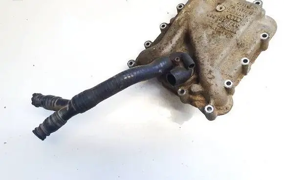Audi A6 S6 C6 4F Breather/breather pipe/hose 06E103773C