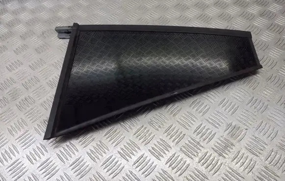 Land Rover Range Rover Sport L320 Rear vent window glass 