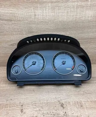 BMW 5 F10 F11 Speedometer (instrument cluster) 9249342 25811511