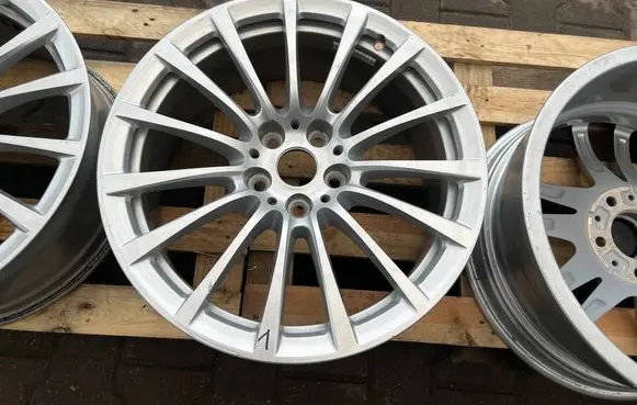 BMW 5 G30 G31 G38 R18 alloy rim 6861224