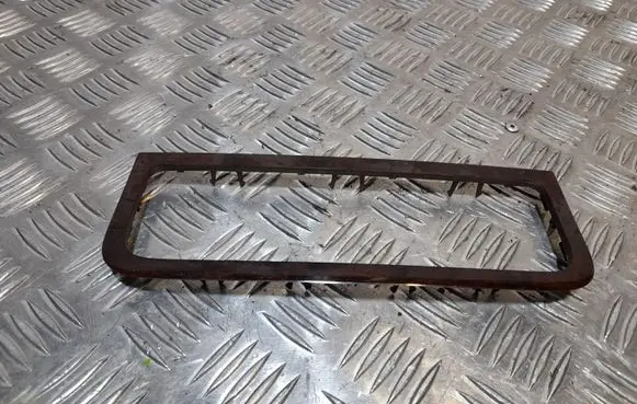 Volkswagen Touareg II Radio/GPS head unit trim 7P1863100