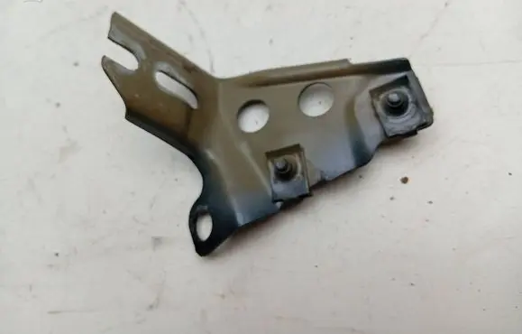 Opel Ampera Fender mounting bracket 063102