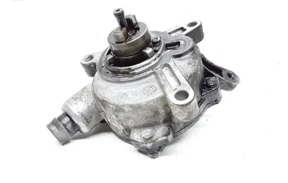 Volvo S80 Vacuum pump 30731825