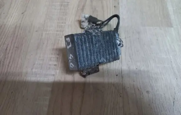 Toyota FJ cruiser Fan control module 