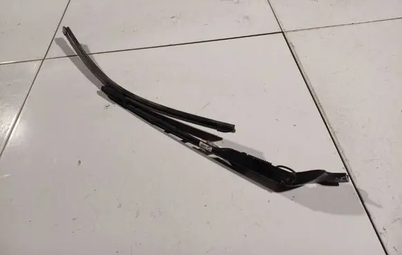 Audi A6 S6 C6 4F Front wiper blade arm 4F1955409