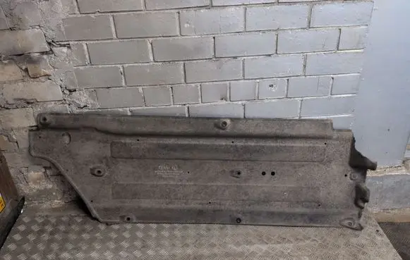 KIA Stonic Side bottom protection 84215H8100