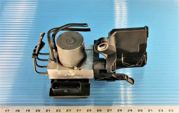 Mercedes-Benz E W212 ABS Pump 00428K0253 0265951213