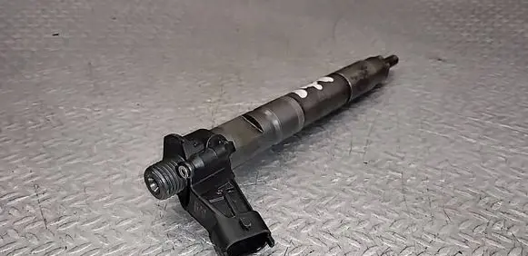 Dodge Nitro Fuel injector 0445115067 15062058F
