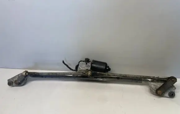 Chrysler 300 - 300C Front wiper linkage and motor 04805711AA