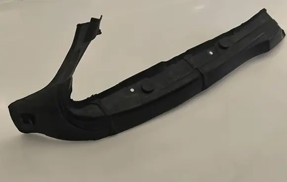 Audi A5 8T 8F Fender end trim 8T0821112