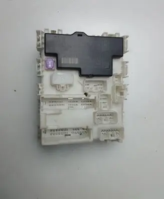 Suzuki Vitara (LY) Fuse module AA1A4881