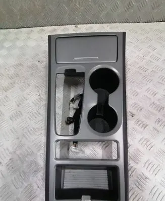 Hyundai Kona I Other center console (tunnel) element 84680DD100 TB05DE