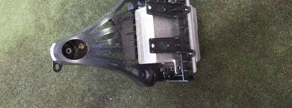 Tesla Model Y Hybrid / electric car battery 159848600F