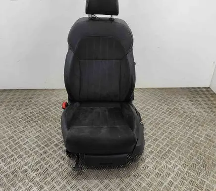 Skoda Superb B8 (3V) Front driver seat 5Q4881105M