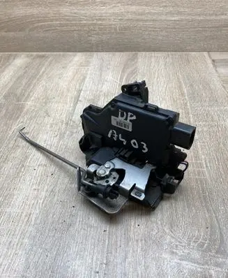 Audi A4 S4 B6 8E 8H Front door lock 8E1837016C