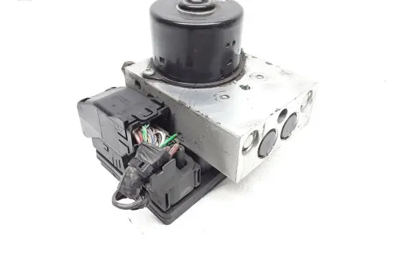 Volvo XC90 ABS Pump 30793445