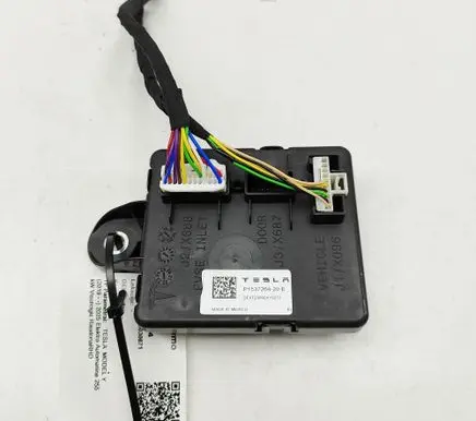 Tesla Model Y Juniper Current control relay 153726420E