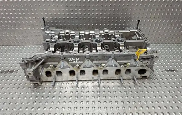 Nissan X-Trail T31 Engine head 110427464R