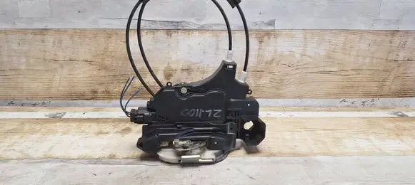Mitsubishi Colt CZ3 Rear door lock