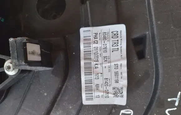 Jeep Cherokee Rear door window regulator with motor