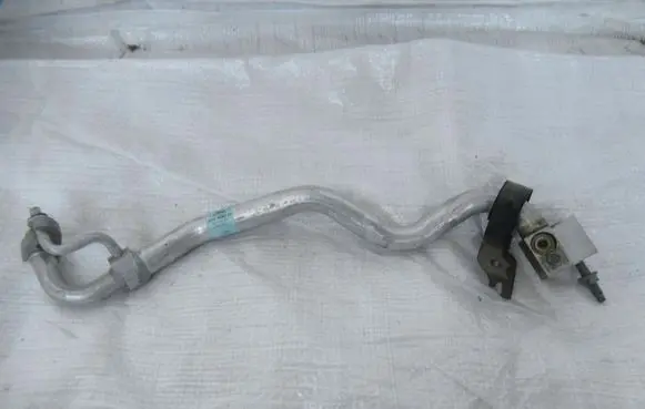 Ford B-MAX Air conditioning (A/C) pipe/hose AV1119E881AB