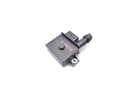 BMW X3 E83 Glow plug pre-heat relay 8591723 859172301