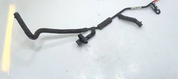 Volkswagen PASSAT B8 Engine coolant pipe/hose 5Q0121064BB