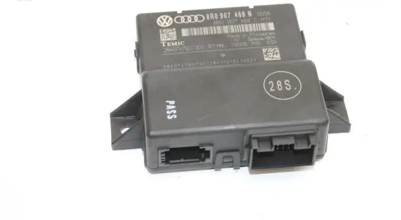Audi A5 Sportback 8TA Gateway control module 8R0907468N