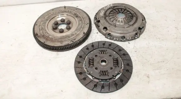 Seat Ibiza IV (6J,6P) Clutch set kit 036105273 03F141025 036141032H