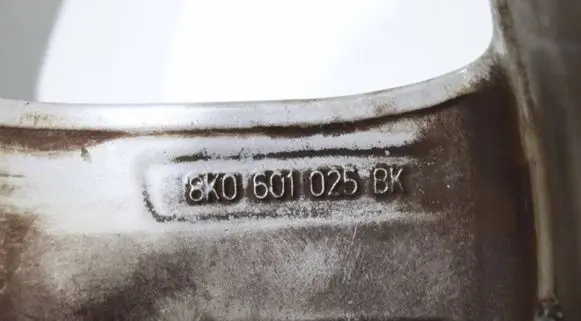 Audi A4 S4 B8 8K R17 alloy rim 8K0601025BK