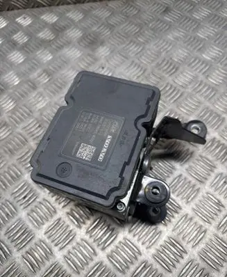 Volvo XC60 ABS Pump P30681619 10021201824