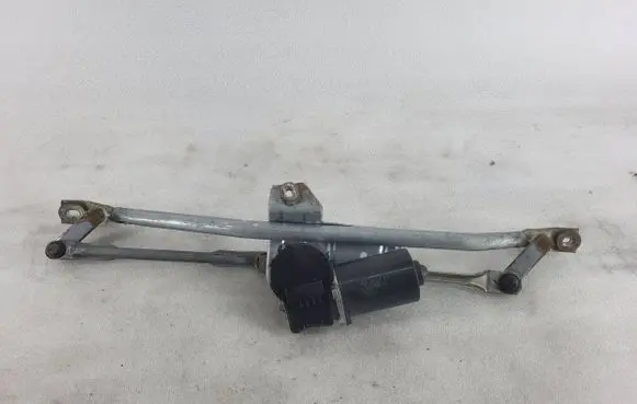 Audi A6 S6 C5 4B Front wiper linkage and motor 0390241140