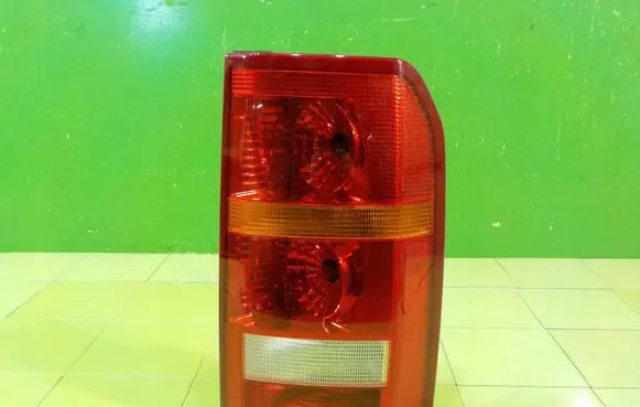 Land Rover Discovery 3 - LR3 Rear/tail lights 
