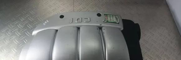 Mercedes-Benz C W203 Engine cover (trim) A6110101167