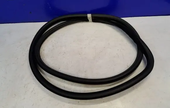 Rubber seal rear door