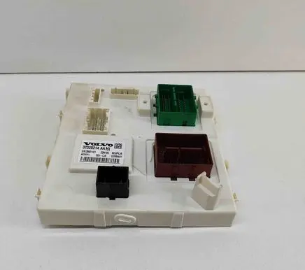 Volvo XC40 Central body control module 32320214AA 32320214