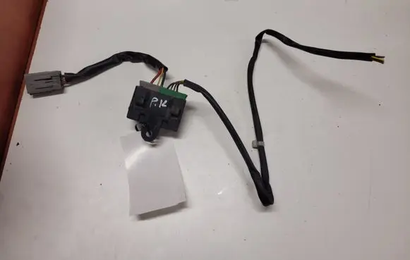 Volvo V70 Seat heating relay 9442947