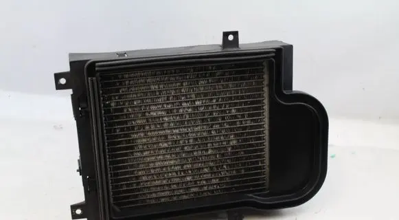BMW X6 M Coolant radiator 7586544 17117586544 7586543