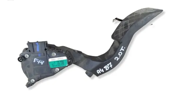 Audi A4 S4 B7 8E 8H Accelerator throttle pedal 6PV00837505 1044804