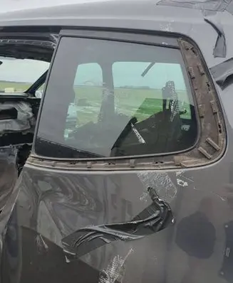 Opel Zafira C Rear side window