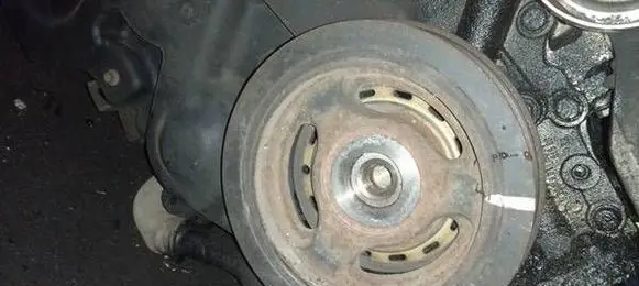 Peugeot 307 Crankshaft pulley