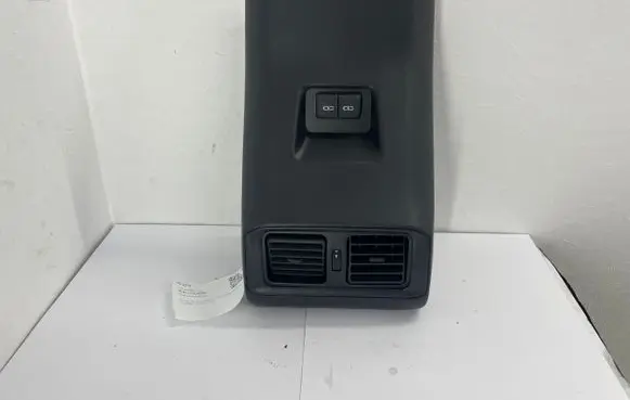 Rear air vent grill
