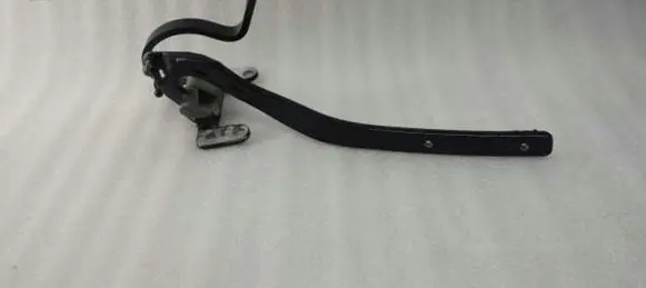 Volkswagen Touareg I Tailgate/trunk/boot hinge 7L6827302C